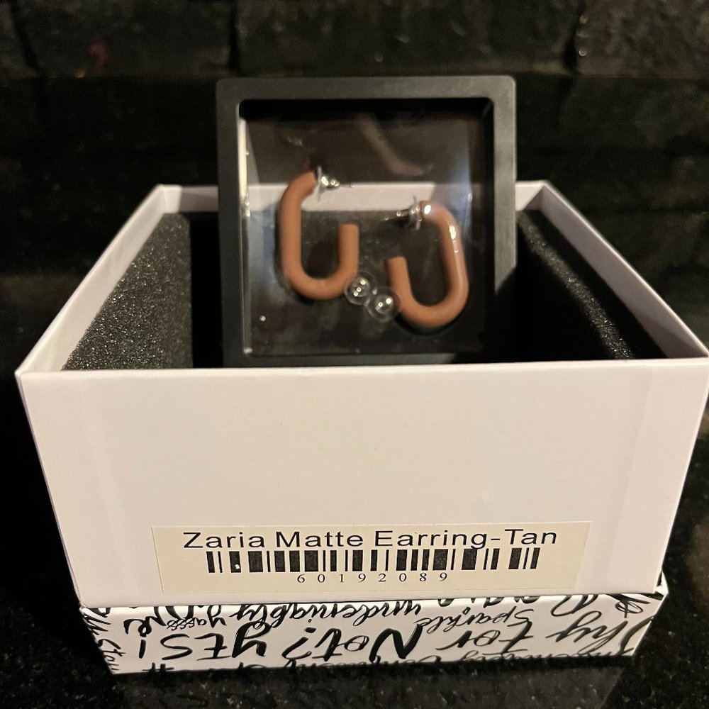 Sassy Jones Zaria Matte Earrings - Tan